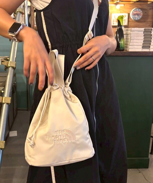 【新品未使用】ザノースフェイス　ミニバッグ　バケット　ショルダーバッグ THE NORTH FACE（ザ ノースフェイス） ハンドバッグ WL BUCKET BAG