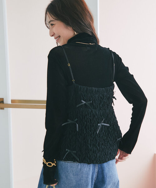 La boutique BonBon(ラブティックボンボン)の「【5thLOVE・セットアップ可】メニーリボンフラワースモッキングキャミ(キャミソール・レディース・ホワイト/ブラック/サックスブルー・FREE)」の14枚目の写真