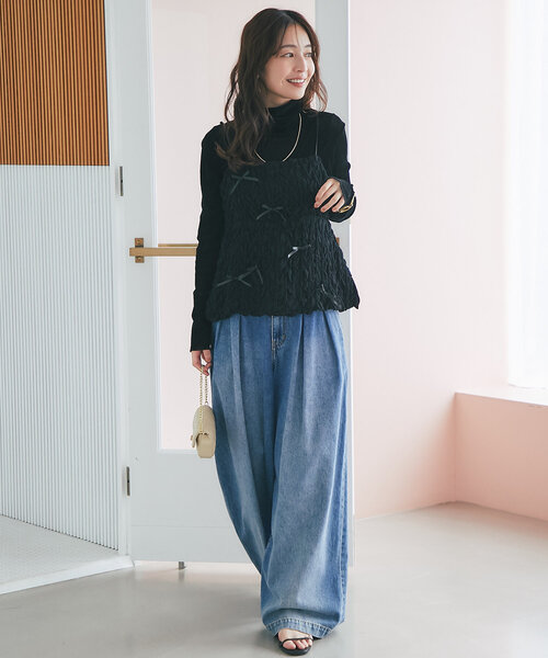 La boutique BonBon(ラブティックボンボン)の「【5thLOVE・セットアップ可】メニーリボンフラワースモッキングキャミ(キャミソール・レディース・ホワイト/ブラック/サックスブルー・FREE)」の16枚目の写真