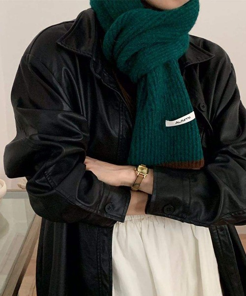 VitaFelice（ヴィータフェリーチェ）の「切り替えデザインシンプルバイカラーリブマフラー（マフラー・レディース・ブラック/ダークブラウン/グレー/レッド/イエロー/グリーン/オートミール・FREE）」の6枚目の写真