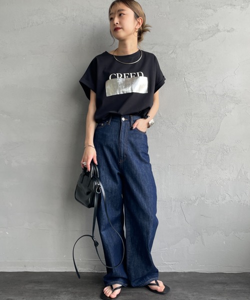 MAISON DE L'ALLURE（メゾンドゥラリュール）の「[MAISON DE L'ALLURE/メゾンドゥラリュール] 箔ラバーロゴプリントＴシャツ（Tシャツ/カットソー・レディース・ブラック/ホワイト/グレー/オフホワイト・F）」の22枚目の写真