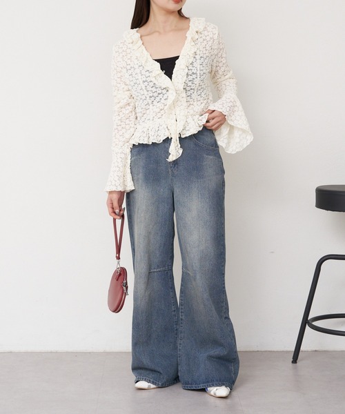 RAY CASSIN（レイカズン）の「【美脚見え/サイズ展開あり】バックポケット刺繍ルーズデニムパンツ（デニムパンツ・レディース・ブルー/グレー・S/M）」の5枚目の写真