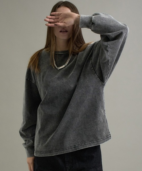 ELLUV(エルブ)の「【ELLUV/エルヴ】ヴィンテージスノー加工 オーバーロンT(Tシャツ/カットソー・メンズ・グレー/ブラック・L/M/S)」の7枚目の写真