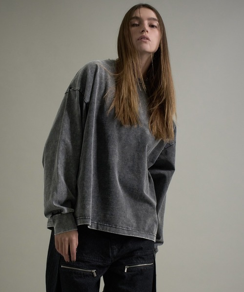 ELLUV(エルブ)の「【ELLUV/エルヴ】ヴィンテージスノー加工 オーバーロンT(Tシャツ/カットソー・メンズ・グレー/ブラック・L/M/S)」の9枚目の写真