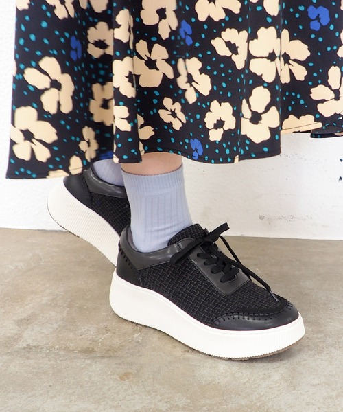 あしながおじさん（アシナガオジサン）の「厚底ステッチスニーカー　1310261（スニーカー・レディース・ライトベージュ/ゴールド/ブラック・23.5cm/23cm/24.5cm/24cm/22.5cm）」の18枚目の写真