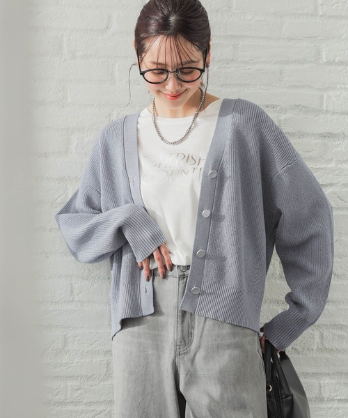 GLOBAL WORK(グローバルワーク)の「スッキレイショートVネックカーディガン長袖/253314(カーディガン/ボレロ・レディース・ネイビー/マスタード/ブルー系3/グレー系1・LARGE/MEDIUM)」の18枚目の写真