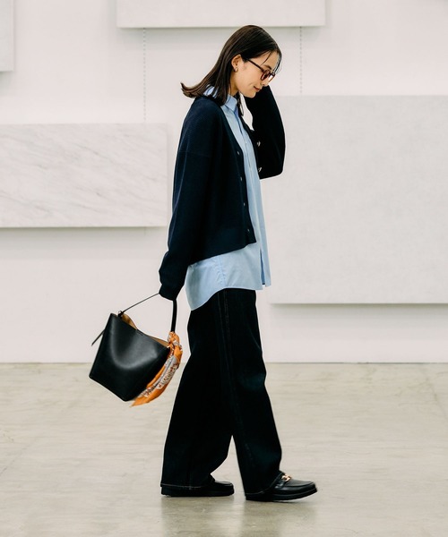 GLOBAL WORK(グローバルワーク)の「スッキレイショートVネックカーディガン長袖/253314(カーディガン/ボレロ・レディース・ネイビー/マスタード/ブルー系3/グレー系1・LARGE/MEDIUM)」の11枚目の写真