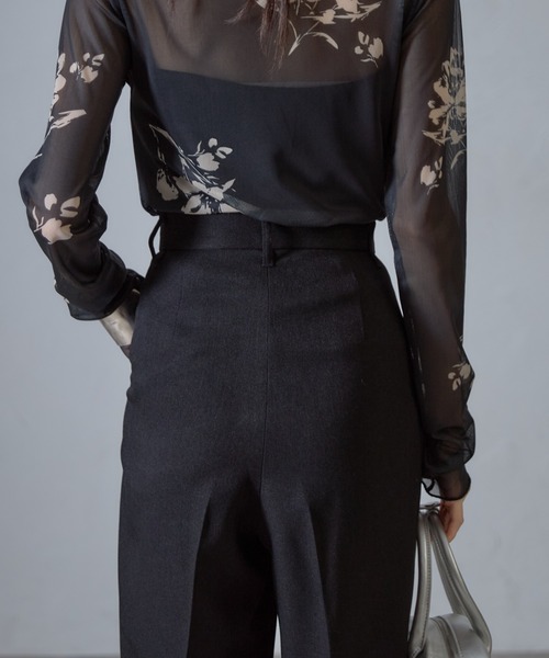 &. NOSTALGIA（アンドドットノスタルジア）の「【ZOZO限定】ハイウエストカラータックスラックス（スラックス・レディース・ライトベージュ/ライトグレー/ブラック・マルチサイズ）」の9枚目の写真