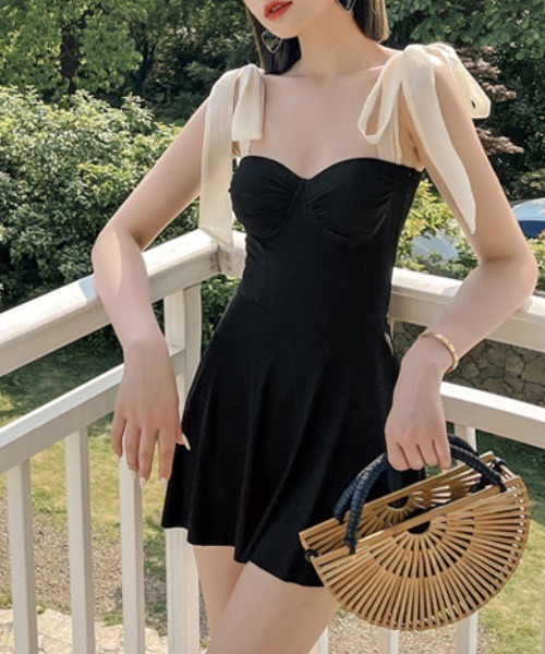 2way♡【HERMES】ワンピース 水着 取り外せるストラップ♪ 高級感あふれる逸品】HERMES 2wayストラップワンピース水着