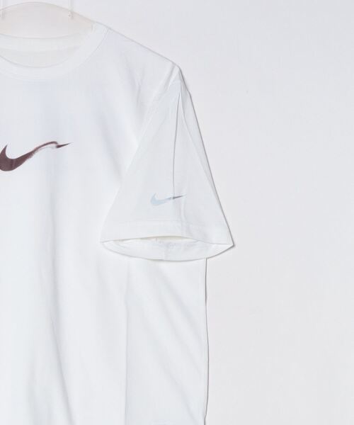 NIKE（ナイキ）の「ナイキ NIKE ナイキ DF UV HYVERSE S/S トップ OPP2（Tシャツ/カットソー・メンズ・ダークグレー/イエロー/ホワイト・M/L/LL/3L/S）」の5枚目の写真