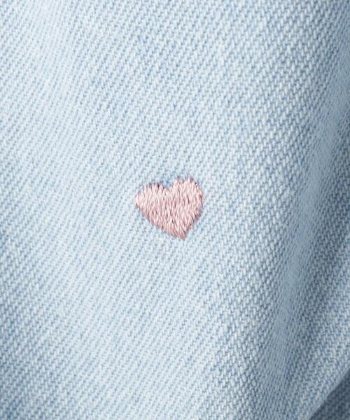 SHOO・LA・RUE（シューラルー）の「【100-150cm/洗える/姉妹リンクにも】ハート刺繍にキュンとする　デニムショートパンツ（その他パンツ・キッズ・ブラック/サックスブルー・10/11/12/13/14/15 ）」の10枚目の写真