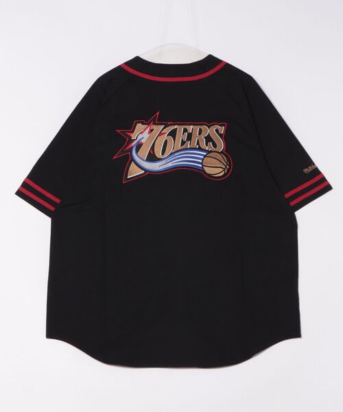 Mitchell&Ness(ミッチェル&ネス)の「【Mitchell&Ness】FRONT BUTTON JERSEY P76/フロントボタンTシャツ/メンズ/フィラデルフィア76ers(シャツ/ブラウス・メンズ・ブラック・3L/XL)」の2枚目の写真