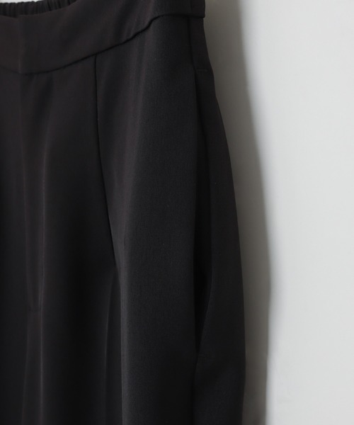 evernavy(エバーネイビー)の「センタープレスフレアパンツ(その他パンツ・レディース・ダークネイビー・S/M/L)」の10枚目の写真