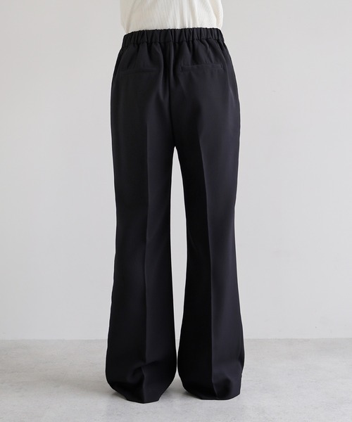 evernavy(エバーネイビー)の「センタープレスフレアパンツ(その他パンツ・レディース・ダークネイビー・S/M/L)」の15枚目の写真