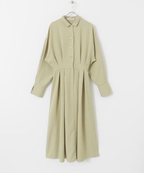 KBF（ケイビーエフ）の「オープンカラーボックスプリーツワンピース