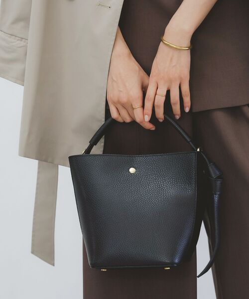 le.coeur blanc（ルクールブラン）の「MILLELA FIRENZE 2WAYバケツバッグ（ショルダーバッグ・レディース・ベージュ/オフホワイト/ブラック/カーキオリーブ・FREE）」の3枚目の写真