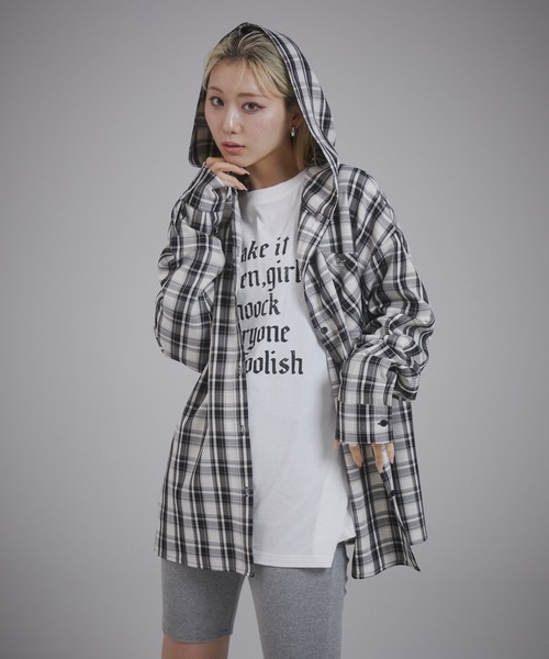 ENVYM（アンビー）の「オーバーサイズフーディチェックシャツ（シャツ/ブラウス・レディース・ブラック/ベージュ/ブルー・FREE）」の20枚目の写真