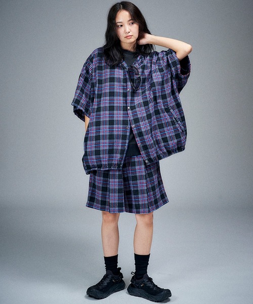 Universal Style Wear(ユニバーサルスタイルウェア)の「Universal Style Wear チェッカード タック ショーツ(その他パンツ・メンズ・オフホワイト/ブラック系その他/ブラック×ホワイト/ベージュ・MEDIUM/LARGE/X-LARGE)」の15枚目の写真
