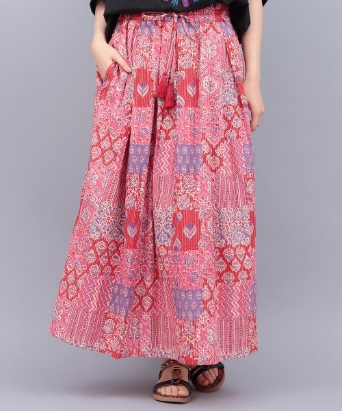 チチカカ（チチカカ）の「サシコ風パッチプリントスカート（スカート・レディース・ブルー/レッド/マスタード・FREE）」の3枚目の写真