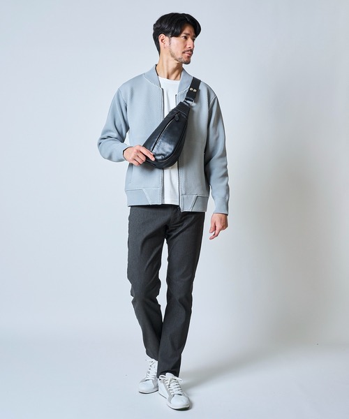 TETE HOMME(テットオム)の「レザーボディバッグ(ボディバッグ/ウエストポーチ・メンズ・ブラック系1/ブラック系2・FREE)」の7枚目の写真