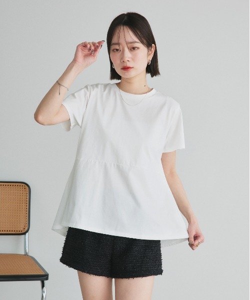 ad thie（アドティエ）の「ペプラムフリル デザインTシャツ（Tシャツ/カットソー・レディース・チャコール/ネイビー/オフホワイト/ナチュラル/ブラック・FREE）」の12枚目の写真