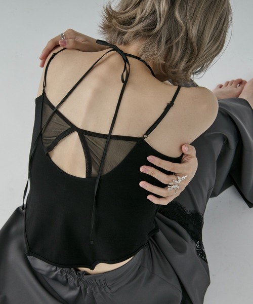 カルヴェン carven キャミソール 黒 34 新品未使用 Design neck カップインキャミソール(キャミソール)|Ezick