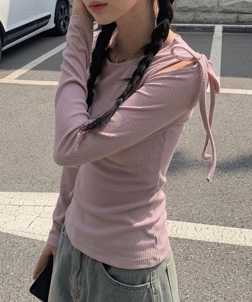 Lace Ladies(レースレディース)の「肩リボン オープンカット ショルダー リブ カットソー(Tシャツ/カットソー・レディース・ホワイト/ピンク・FREE)」の2枚目の写真