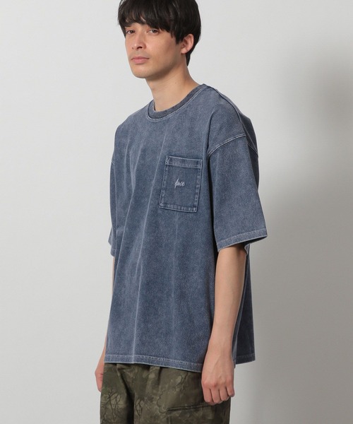 LAKOLE(ラコレ)の「デニムライク刺繍T / 324581(Tシャツ/カットソー・メンズ・ブルー/ブラック/その他9/インディゴブルー・MEDIUM/LARGE/X-LARGE)」の10枚目の写真