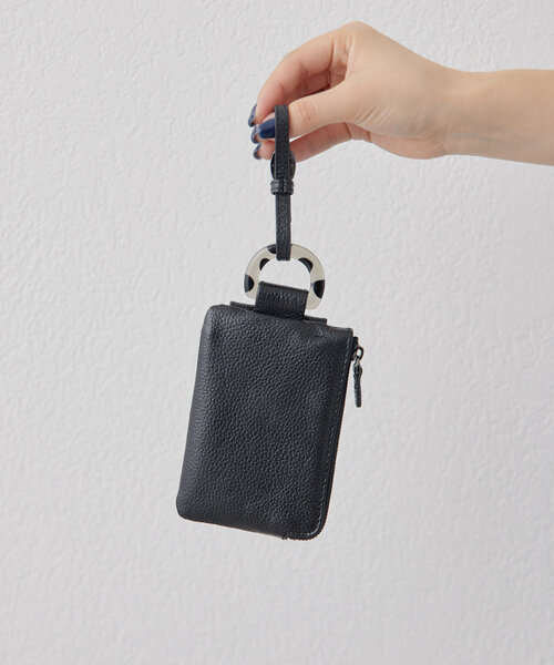 ear PAPILLONNER（イアパピヨネ）の「《本革》Dパーツ縦型レザーケース/バッグチャーム（カードケース・レディース・ブラック系その他/シルバー系その他・FREE）」の9枚目の写真