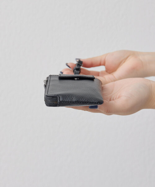 ear PAPILLONNER（イアパピヨネ）の「《本革》Dパーツ縦型レザーケース/バッグチャーム（カードケース・レディース・ブラック系その他/シルバー系その他・FREE）」の10枚目の写真