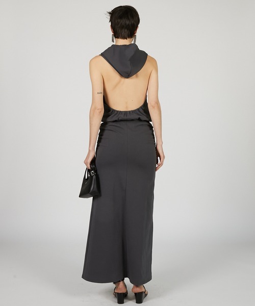 PRANK PROJECT（プランクプロジェクト）の「ドレープフーディワンピース / Draped Hoodie Dress（ワンピース・レディース・ホワイト/グレー/チャコールグレー・36/38）」の21枚目の写真