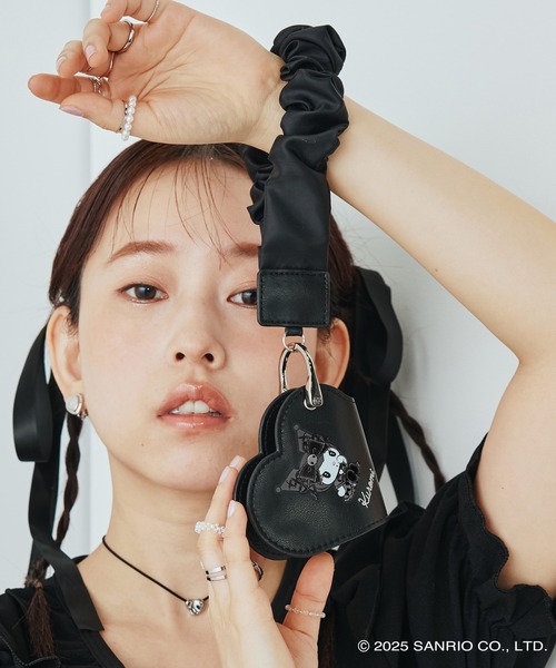 sanrio(サンリオ)の「【WEB限定商品】【当店限定】Sanrio characters(サンリオキャラクターズ) ギャザーストラップ付ハート形スマートキーケース キーホルダー チャーム / クロミ KU-463(キーケース/キーアクセサリー・レディース・ブラック・FREE)」の12枚目の写真