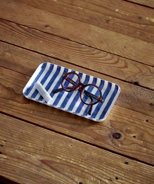 fog linen work(フォグリネンワーク)の「fog(フォグ) リネンコーティングトレイ S(キッチンツール・レディース・チェック/ブルー/グレー/ホワイト×ブルー/A/B/ホワイト×ネイビー/C/グレー×ホワイト/ネイビー系/ナチュラル/グリーン系その他/グレー系その他/D/グレー系その他2/ブルー系その他/グレー系その他3/ネイビー系1/レッド系その他/イエロー系その他/ブラウン系その他/グリーン系その他2/ブルー系その他2/ピンク/パープル/イエロー/ブルー系その他3/ブルー系その他4/ピンク系その他・ONE SIZE)」の18枚目の写真