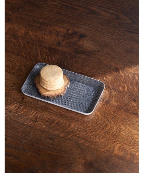 fog linen work(フォグリネンワーク)の「fog(フォグ) リネンコーティングトレイ S(キッチンツール・レディース・チェック/ブルー/グレー/ホワイト×ブルー/A/B/ホワイト×ネイビー/C/グレー×ホワイト/ネイビー系/ナチュラル/グリーン系その他/グレー系その他/D/グレー系その他2/ブルー系その他/グレー系その他3/ネイビー系1/レッド系その他/イエロー系その他/ブラウン系その他/グリーン系その他2/ブルー系その他2/ピンク/パープル/イエロー/ブルー系その他3/ブルー系その他4/ピンク系その他・ONE SIZE)」の5枚目の写真