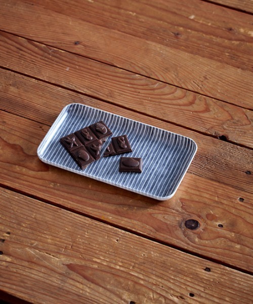 fog linen work(フォグリネンワーク)の「fog(フォグ) リネンコーティングトレイ S(キッチンツール・レディース・チェック/ブルー/グレー/ホワイト×ブルー/A/B/ホワイト×ネイビー/C/グレー×ホワイト/ネイビー系/ナチュラル/グリーン系その他/グレー系その他/D/グレー系その他2/ブルー系その他/グレー系その他3/ネイビー系1/レッド系その他/イエロー系その他/ブラウン系その他/グリーン系その他2/ブルー系その他2/ピンク/パープル/イエロー/ブルー系その他3/ブルー系その他4/ピンク系その他・ONE SIZE)」の4枚目の写真