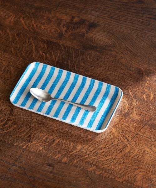 fog linen work(フォグリネンワーク)の「fog(フォグ) リネンコーティングトレイ S(キッチンツール・レディース・チェック/ブルー/グレー/ホワイト×ブルー/A/B/ホワイト×ネイビー/C/グレー×ホワイト/ネイビー系/ナチュラル/グリーン系その他/グレー系その他/D/グレー系その他2/ブルー系その他/グレー系その他3/ネイビー系1/レッド系その他/イエロー系その他/ブラウン系その他/グリーン系その他2/ブルー系その他2/ピンク/パープル/イエロー/ブルー系その他3/ブルー系その他4/ピンク系その他・ONE SIZE)」の15枚目の写真