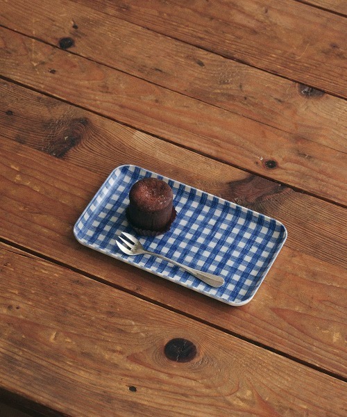 fog linen work(フォグリネンワーク)の「fog(フォグ) リネンコーティングトレイ S(キッチンツール・レディース・チェック/ブルー/グレー/ホワイト×ブルー/A/B/ホワイト×ネイビー/C/グレー×ホワイト/ネイビー系/ナチュラル/グリーン系その他/グレー系その他/D/グレー系その他2/ブルー系その他/グレー系その他3/ネイビー系1/レッド系その他/イエロー系その他/ブラウン系その他/グリーン系その他2/ブルー系その他2/ピンク/パープル/イエロー/ブルー系その他3/ブルー系その他4/ピンク系その他・ONE SIZE)」の16枚目の写真