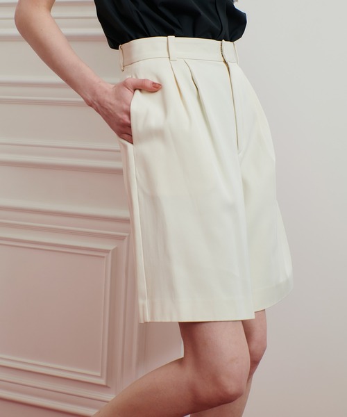 LOULOU WILLOUGHBY（ルルウィルビー）の「【LOULOU WILLOUGHBY】シックチノハーフパンツ（その他パンツ・レディース・ブラック/アイボリー・1/2）」の15枚目の写真