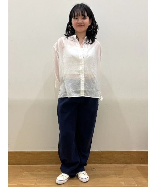 GAP(ギャップ)の「シアー フロントボタンシャツ(シャツ/ブラウス・レディース・ブラック/オフホワイト/ホワイト×ネイビー・XS/S/M/L/XXS)」の13枚目の写真