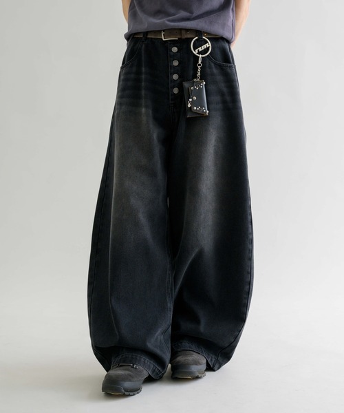 EPNK（イーピーエヌケー）の「【EPNK】Button fly wide denim pants / ボタンフライワイドデニムパンツ（デニムパンツ・メンズ・ブラック/グレー系その他/ブルー/グレー/レオパード/ノンウォッシュ・SMALL/LARGE/MEDIUM）」の9枚目の写真
