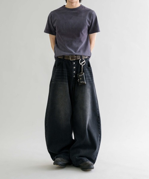 EPNK（イーピーエヌケー）の「【EPNK】Button fly wide denim pants / ボタンフライワイドデニムパンツ（デニムパンツ・メンズ・ブラック/グレー系その他/ブルー/グレー/レオパード/ノンウォッシュ・SMALL/LARGE/MEDIUM）」の15枚目の写真