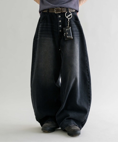 EPNK（イーピーエヌケー）の「【EPNK】Button fly wide denim pants / ボタンフライワイドデニムパンツ（デニムパンツ・メンズ・ブラック/グレー系その他/ブルー/グレー/レオパード/ノンウォッシュ・SMALL/LARGE/MEDIUM）」の7枚目の写真