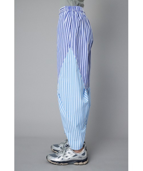 HeRIN.CYE(ヘリンドットサイ)の「Tuck easy pants タックイージーパンツ(その他パンツ・レディース・ブルー系その他/ブラック・36/38)」の12枚目の写真