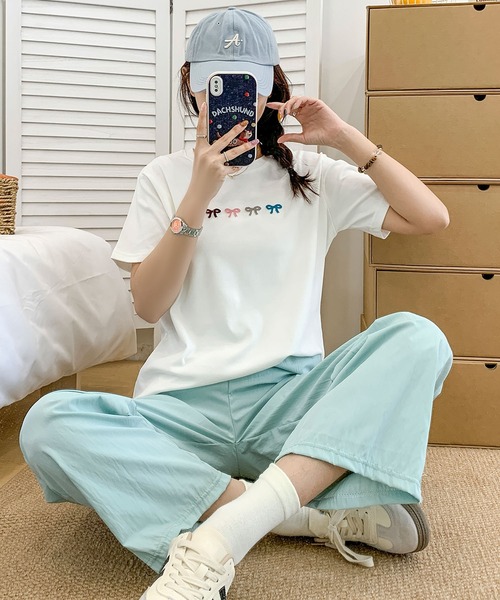 aimoha(アイモハ)の「マルチカラーリボン刺繍Tシャツ (SS)(Tシャツ/カットソー・レディース・ブルー/ピンク/ホワイト/ライトグレー/イエロー・FREE)」の7枚目の写真
