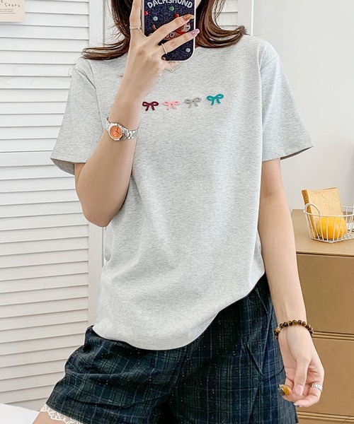 aimoha(アイモハ)の「マルチカラーリボン刺繍Tシャツ (SS)(Tシャツ/カットソー・レディース・ブルー/ピンク/ホワイト/ライトグレー/イエロー・FREE)」の14枚目の写真