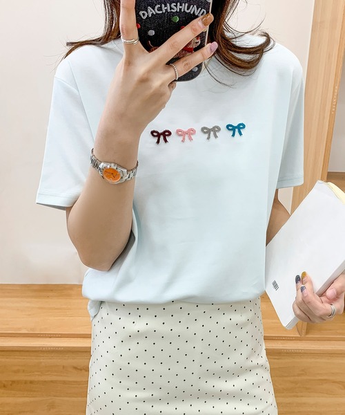 aimoha(アイモハ)の「マルチカラーリボン刺繍Tシャツ (SS)(Tシャツ/カットソー・レディース・ブルー/ピンク/ホワイト/ライトグレー/イエロー・FREE)」の9枚目の写真