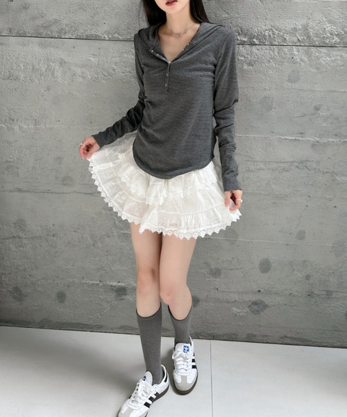 Ada.(エイダ)の「スナップボタン フード付き ロンT(Tシャツ/カットソー・レディース・アイボリー/ブラック/グレー/ブラック系その他/チャコールグレー・FREE)」の20枚目の写真