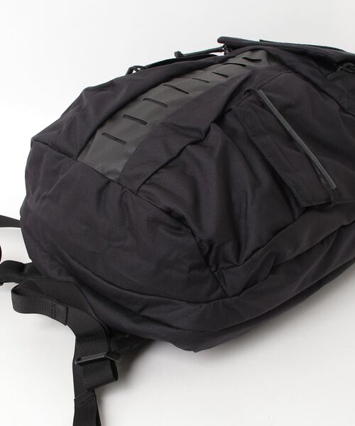 MYSTERY RANCH(ミステリーランチ)の「MYSTERY RANCH RIPRUCK 24L ミステリーランチ リップラック 24L バックパック(バックパック/リュック・メンズ・ブラック・FREE)」の4枚目の写真