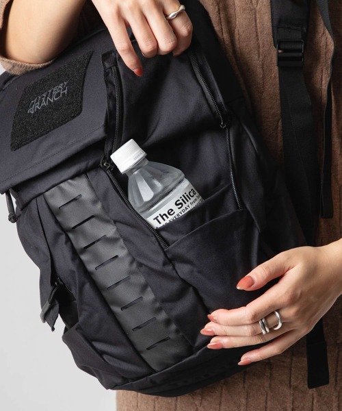 MYSTERY RANCH(ミステリーランチ)の「MYSTERY RANCH RIPRUCK 24L ミステリーランチ リップラック 24L バックパック(バックパック/リュック・メンズ・ブラック・FREE)」の15枚目の写真