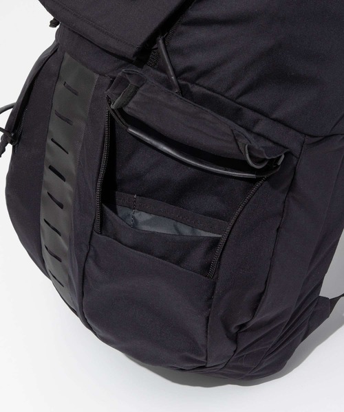 MYSTERY RANCH(ミステリーランチ)の「MYSTERY RANCH RIPRUCK 24L ミステリーランチ リップラック 24L バックパック(バックパック/リュック・メンズ・ブラック・FREE)」の9枚目の写真